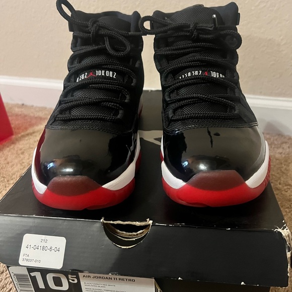 Jordan Bred 11s - Picture 5 of 7